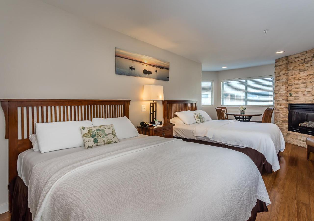 Queen Room with Two Queen Beds