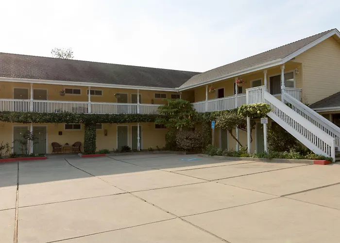 Cheap hotel: Creekside Inn Downtown